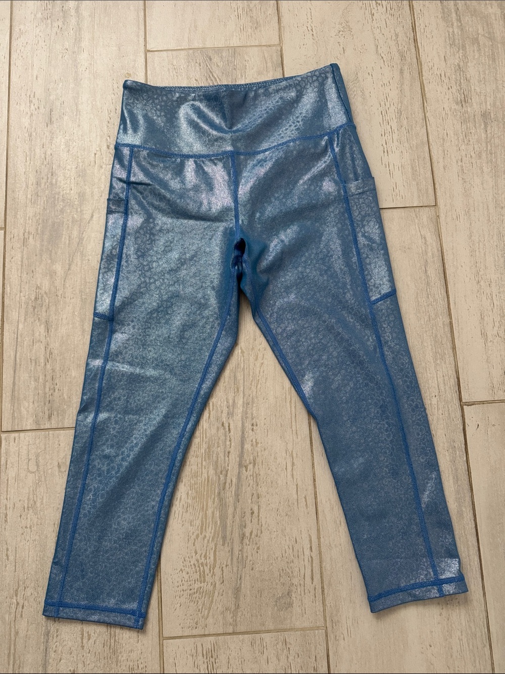 ZYIA Active Blue Mermaid Crop Capri Leggings